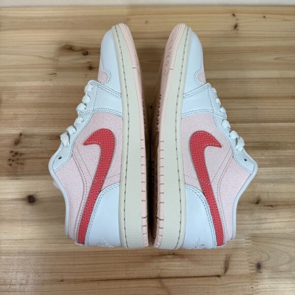 Air Jordan 1 Low SE shoes Strawberry Milkshake IB8156-133 Women\'s 8.5 White Pink main image 8